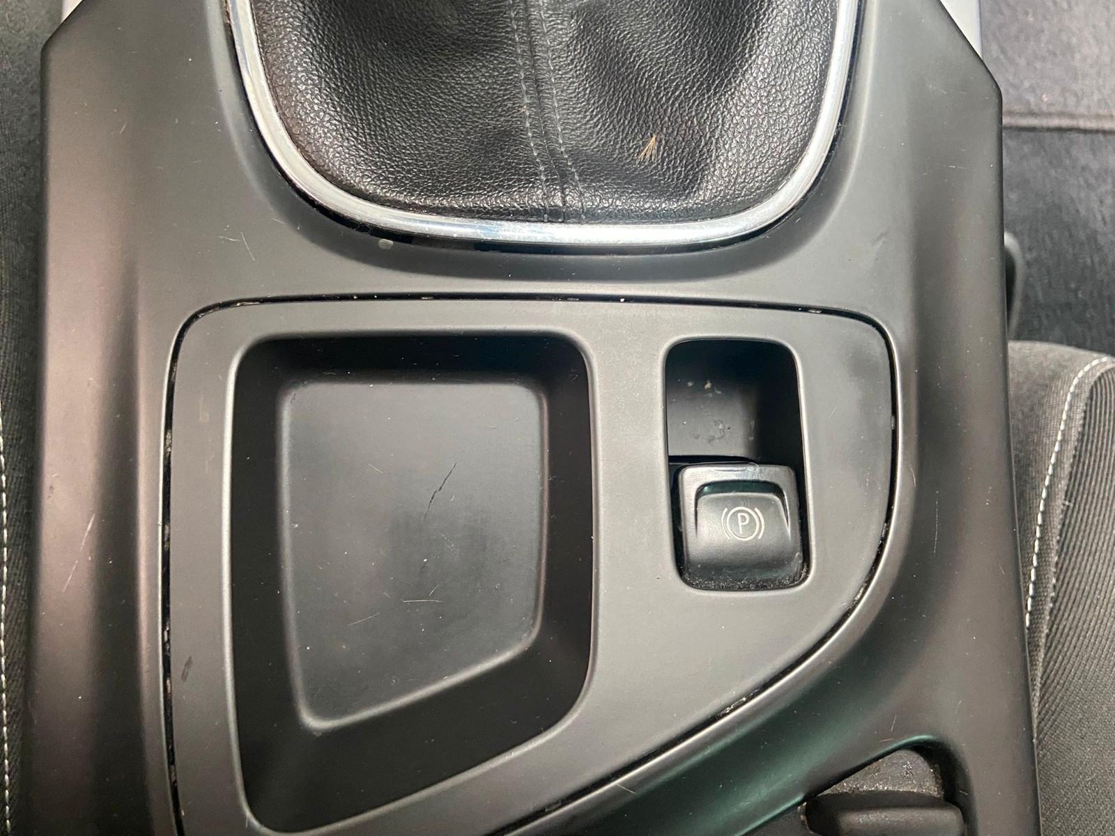 Opel Insignia 2014 — photo 11