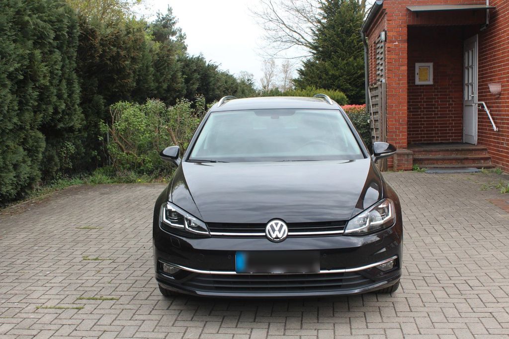 Image of Volkswagen Golf