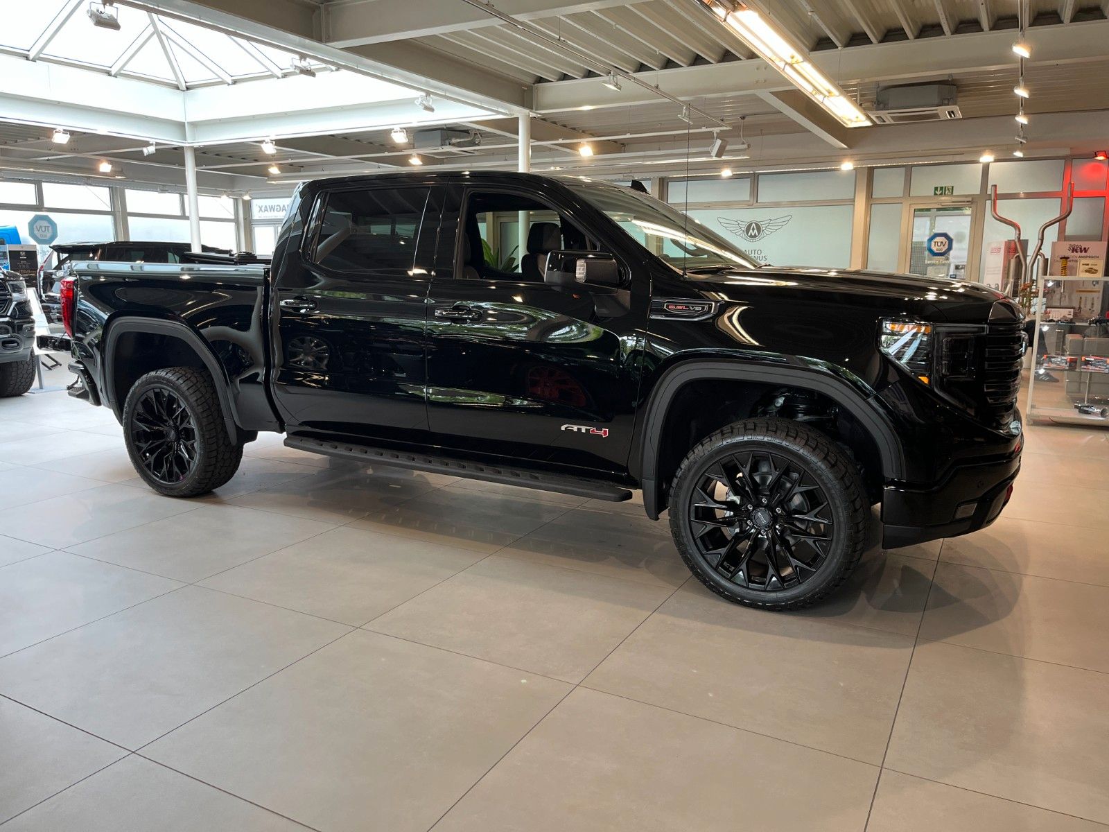Fahrzeugabbildung GMC Sierra 1500 AT4 6.2*360°*AHK*22Zoll*HeadUp