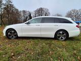 Mercedes-Benz E 220 d T Autom. -Avantgarde - weiße Mercedes-Benz E 220