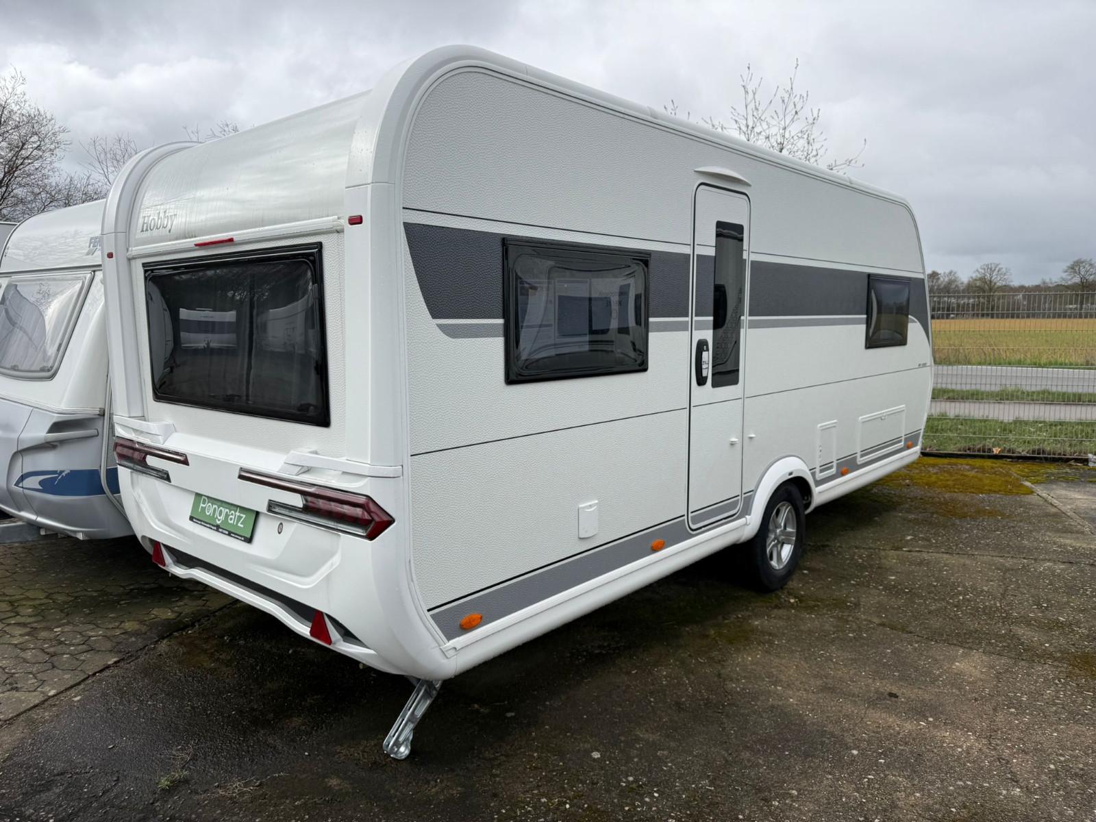 Hobby 515 UHL De Luxe 2026 *2000Kg/Ambi/Bettausz./TFT*