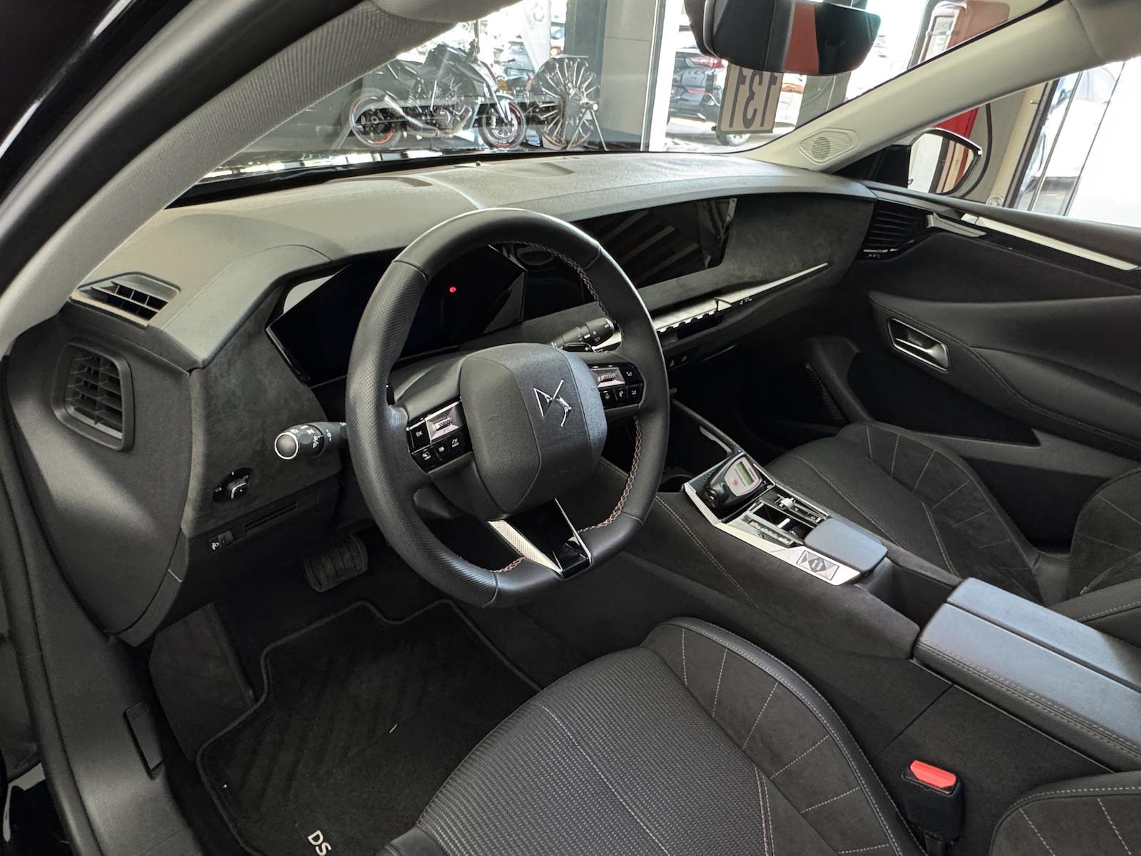 DS Automobiles DS4 130 EAT8 Performance Line LED CarPlay