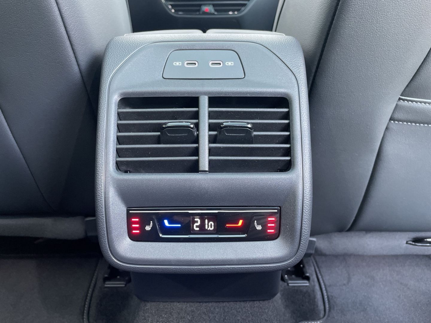 Passat Variant R-Line Signature 1.5 TSI eHybrid