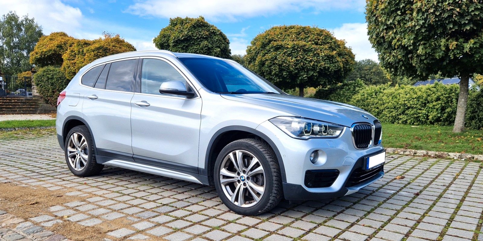 BMW BMW X1 xDrive20d HUD Panorama HK ACC NaviPro