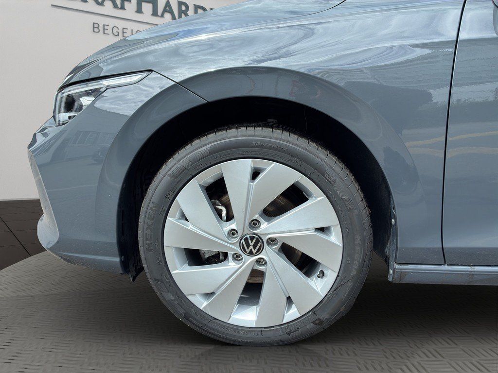 Volkswagen Golf VIII 1.5 eTSI DSG Goal ACC Kamera Navi imagem 3