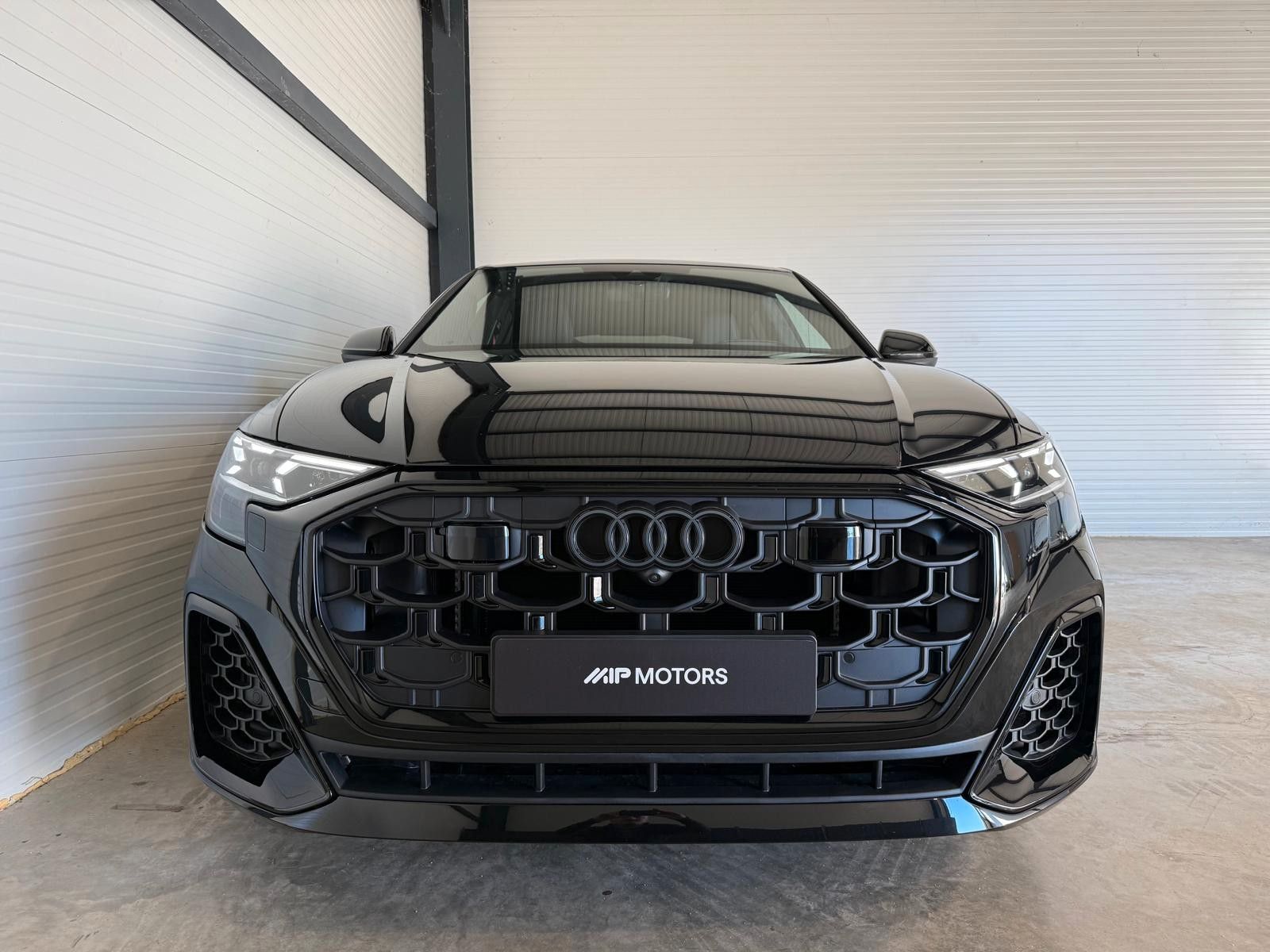Audi Q8 60e CARBON /ROTE NÄHTE/HUD/23"/AHK/PANO imagem 2
