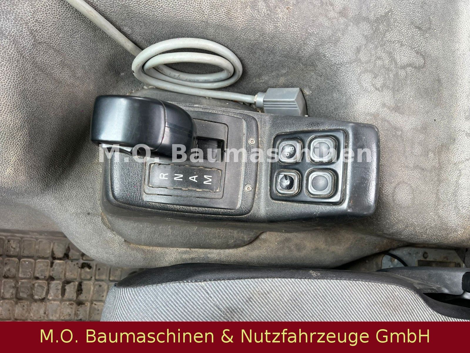 Fahrzeugabbildung Volvo FM 12-340 / Bordmatik / 6x4 /3. Seitenkipper/