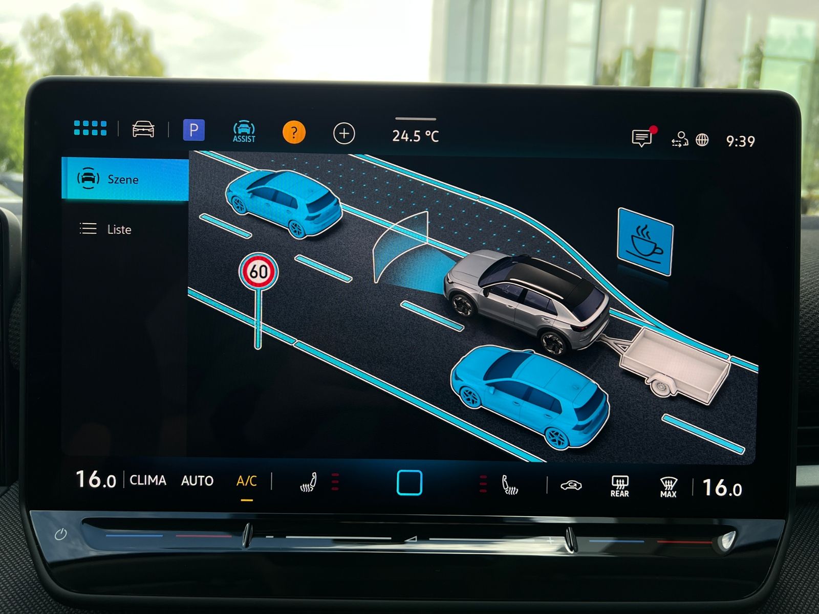 Fahrzeugabbildung Volkswagen T-Roc Life 1.5 eTSI DSG  *AHK, Ganzjahresreifen,