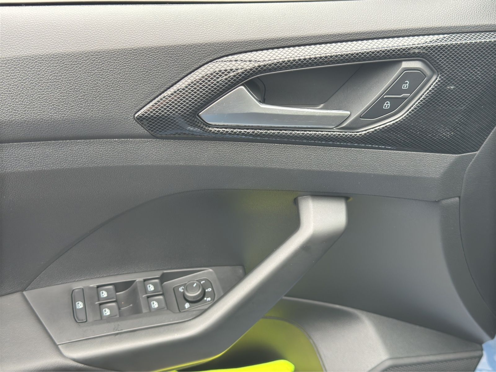 Volkswagen T-Cross - Bild 8