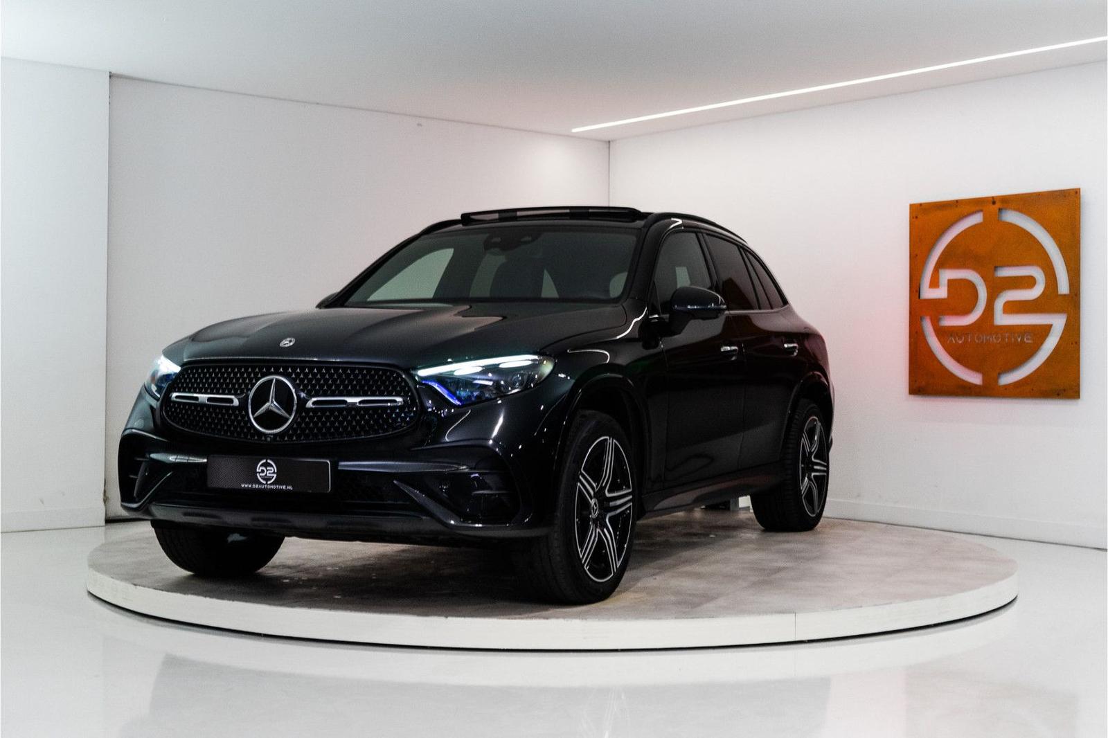 Mercedes-Benz GLC 300 300e 4MATIC AMG 313PK | Pano | Burmester