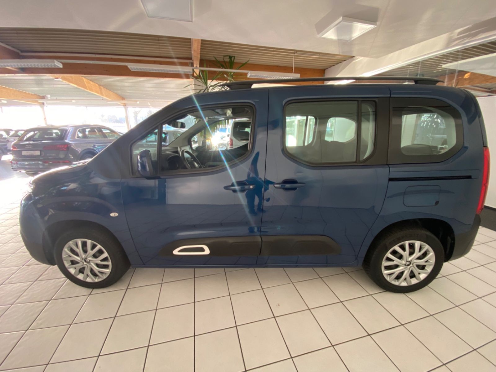 Fahrzeugabbildung Citroën Berlingo Feel M *Sitzheizung, Klima, Kombi*
