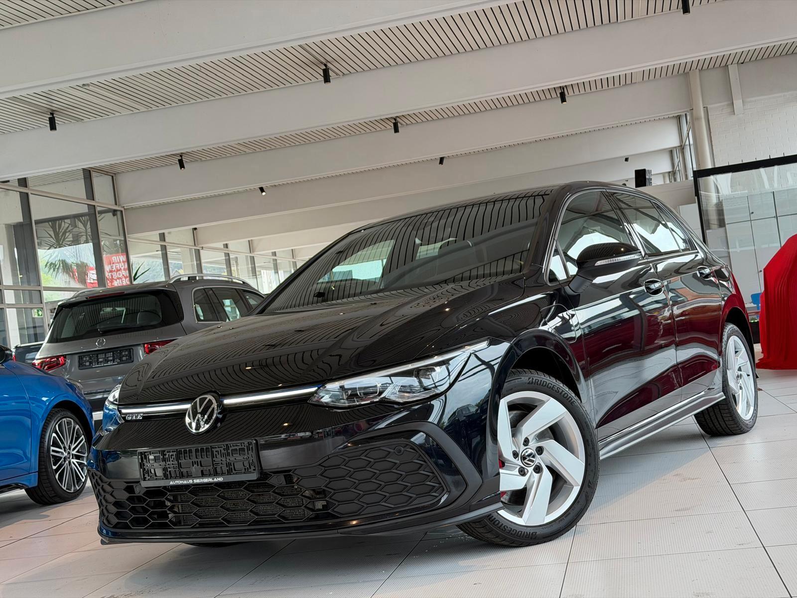 Volkswagen Golf VIII Lim. GTE eHybrid/PDC/ACC/AC/SPURHLTASS