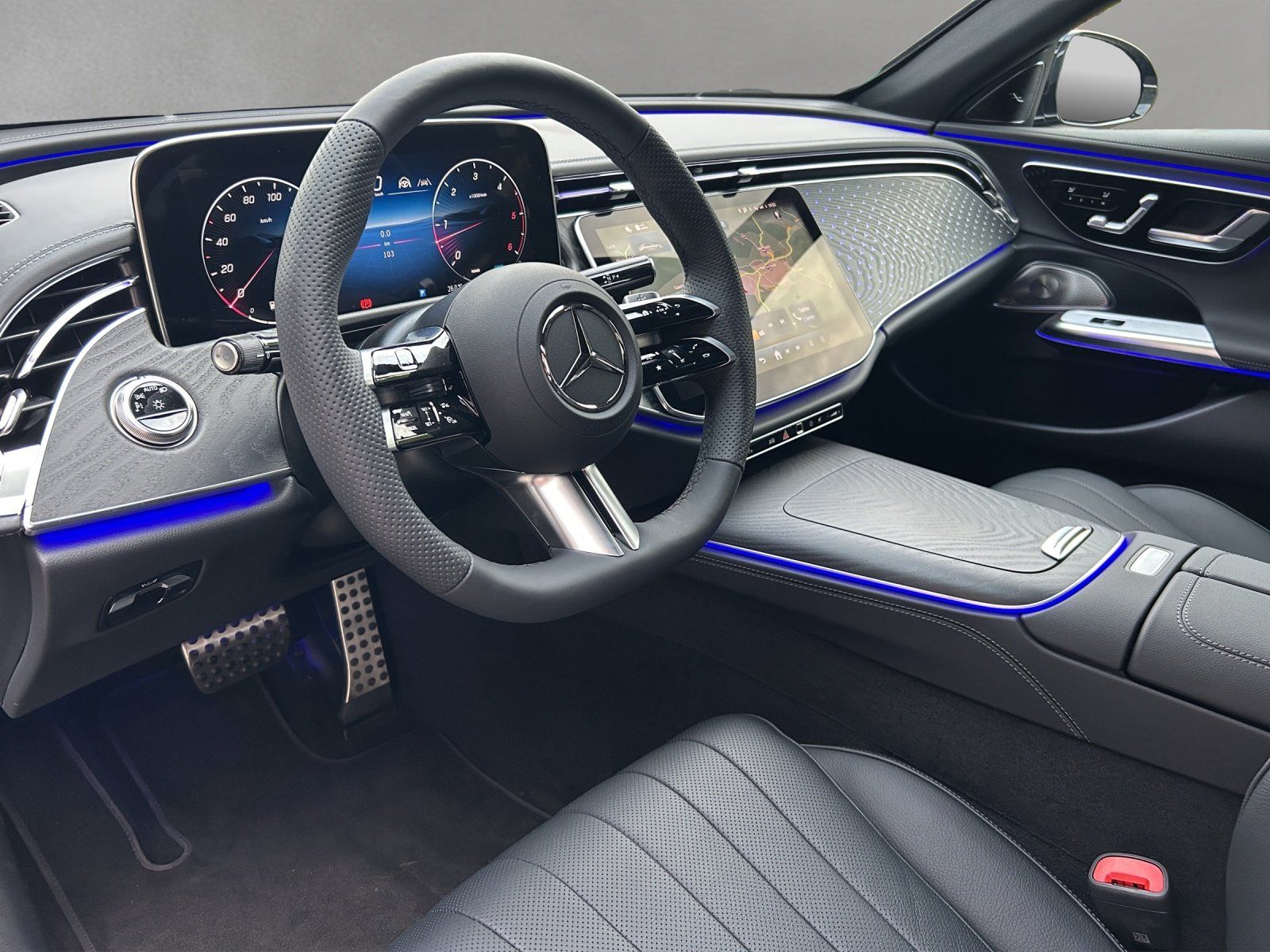 Fahrzeugabbildung Mercedes-Benz d Lim. AMG Sitzklima DISTRO 360° PANO KEYL LHZ