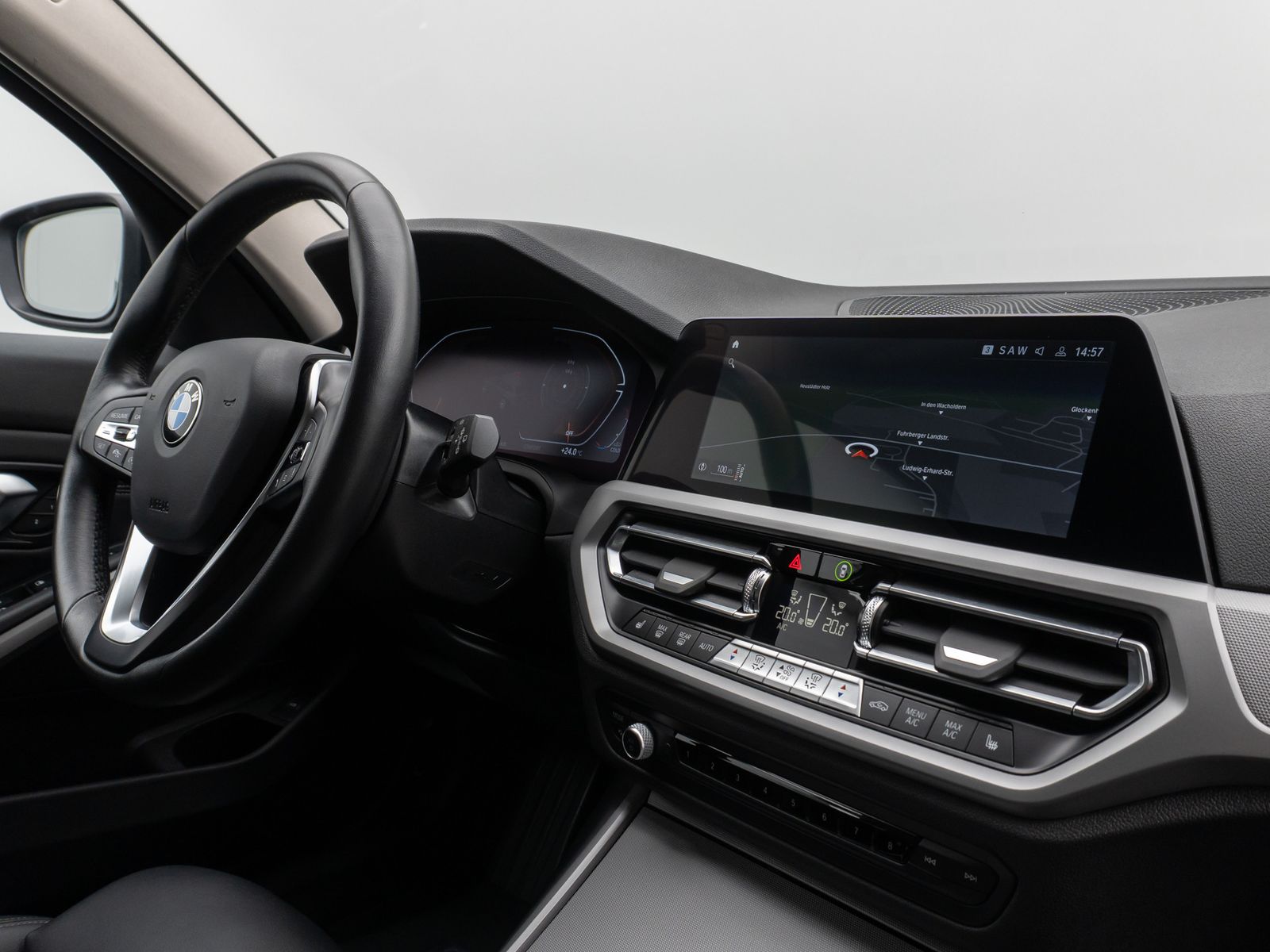 Fahrzeugabbildung BMW 320d DAB CockPitPr PDC AHK Stop&Go Komfort Sport