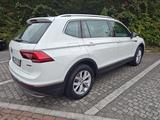Volkswagen Tiguan Allspace 2.0 TDI 147kW DSG Ledersitze - VW Tiguan Allspace in Solingen