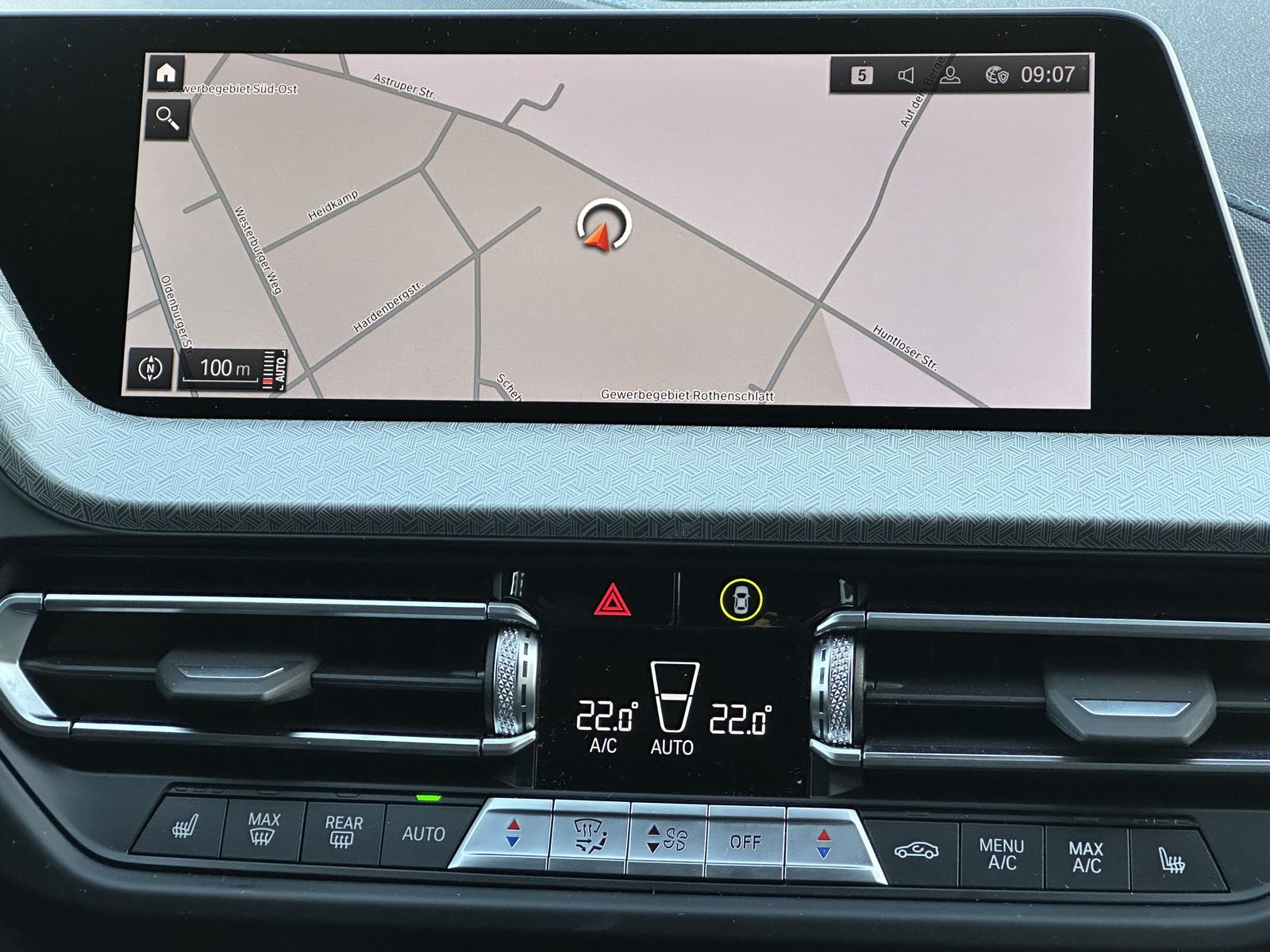 Fahrzeugabbildung BMW 120d M-Sport 5-Türer NAV+LED+HIFI+KAMERA+17ZO+PP
