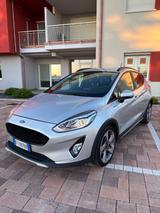 Ford Fiesta 1.5 TDCi 120 CV 5 porte Vignale - Ford Fiesta Vignale mit Diesel-Antrieb