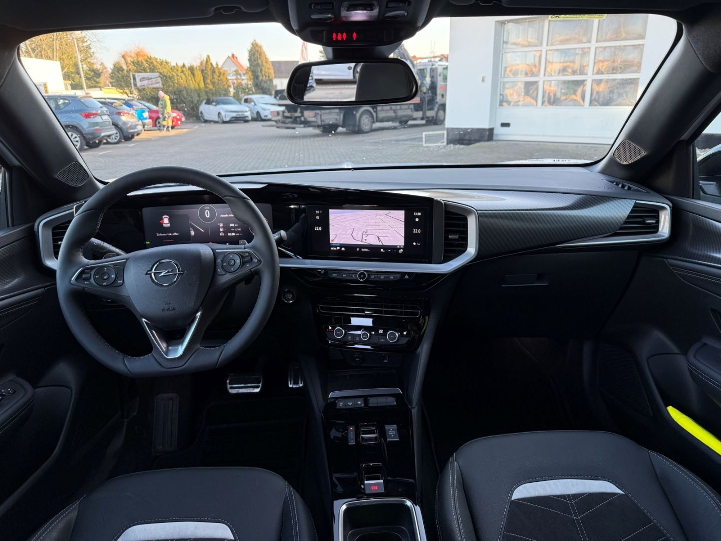 Fahrzeugabbildung Opel Mokka Ultimate Top Zustand +SHZ+LHZ+Kamera