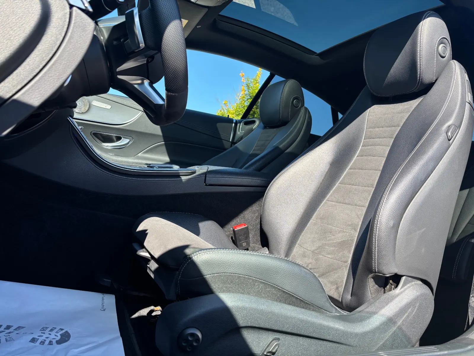 Mercedes-Benz E220d Coupé AMG Night Edition +BURMESTER+PANO+