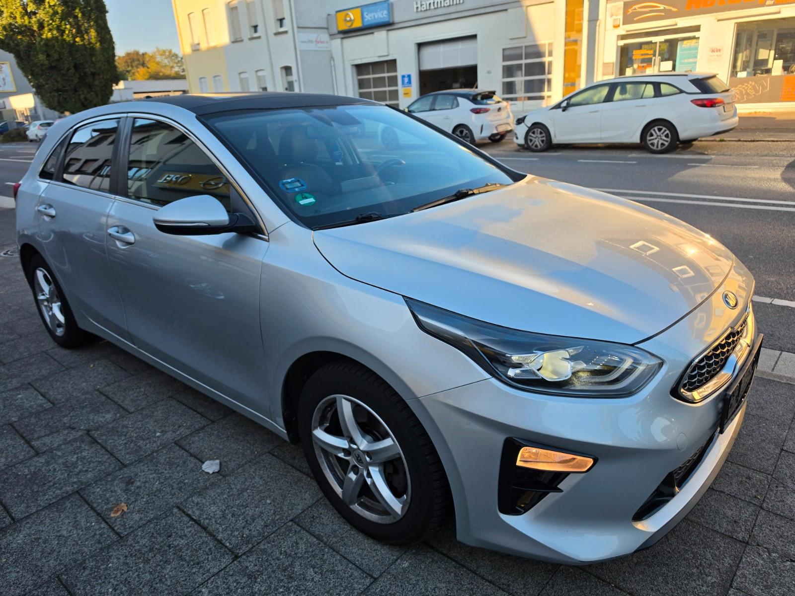 Kia ceed 1.4 AUTOMATIK+NAVI+PANO+2 JAHRE GARANTIE+