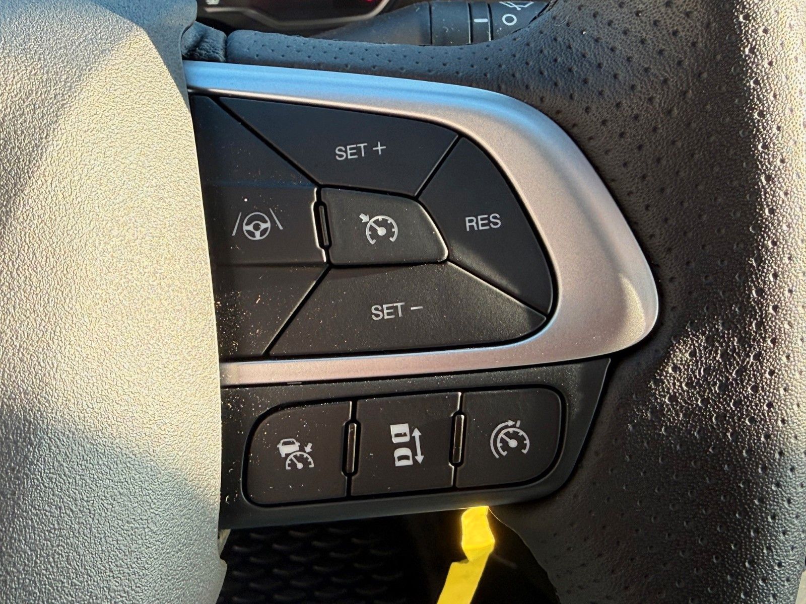 Fahrzeugabbildung Iveco Daily 35S16 A8 *R3.450mm*Automatik*AHK*Standh*