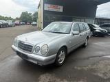 Mercedes-Benz E 200 - Mercedes-Benz E 200 aus 1998