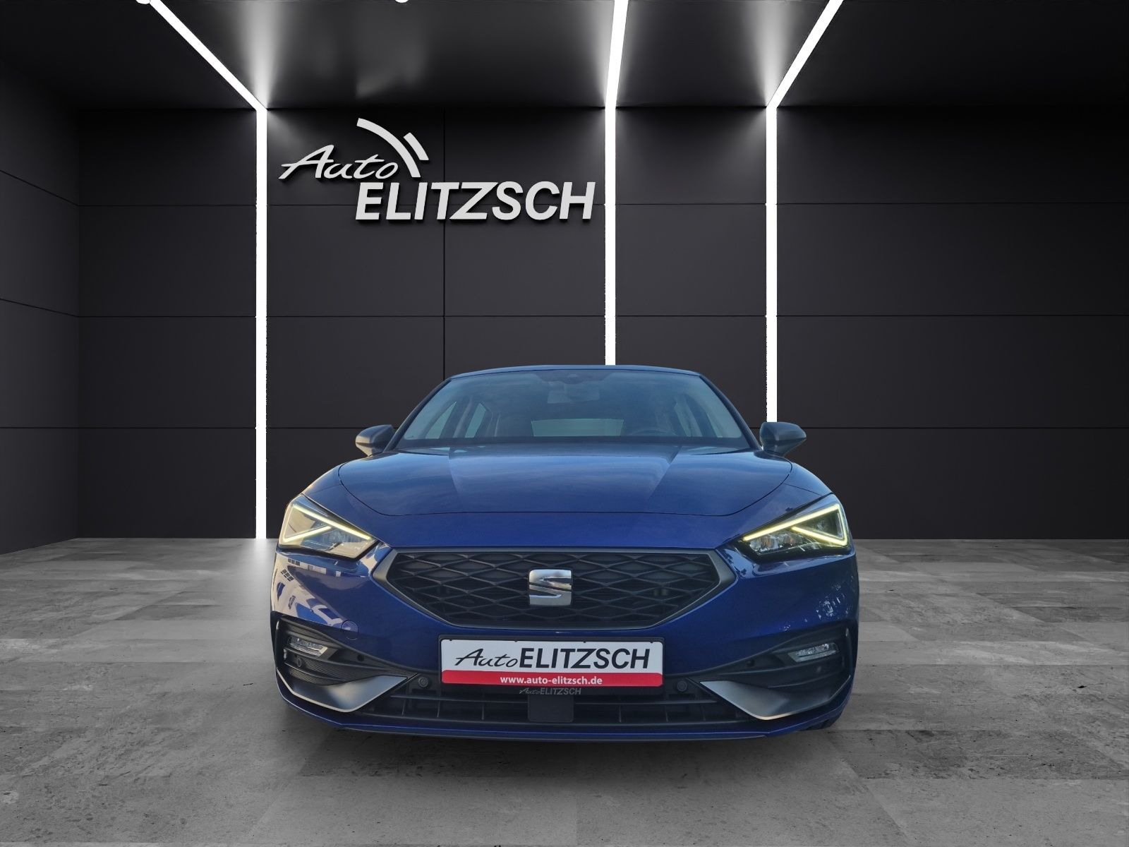 Fahrzeugabbildung SEAT Leon TSI FR-Line LED Navi ACC Park-Assist SH LM