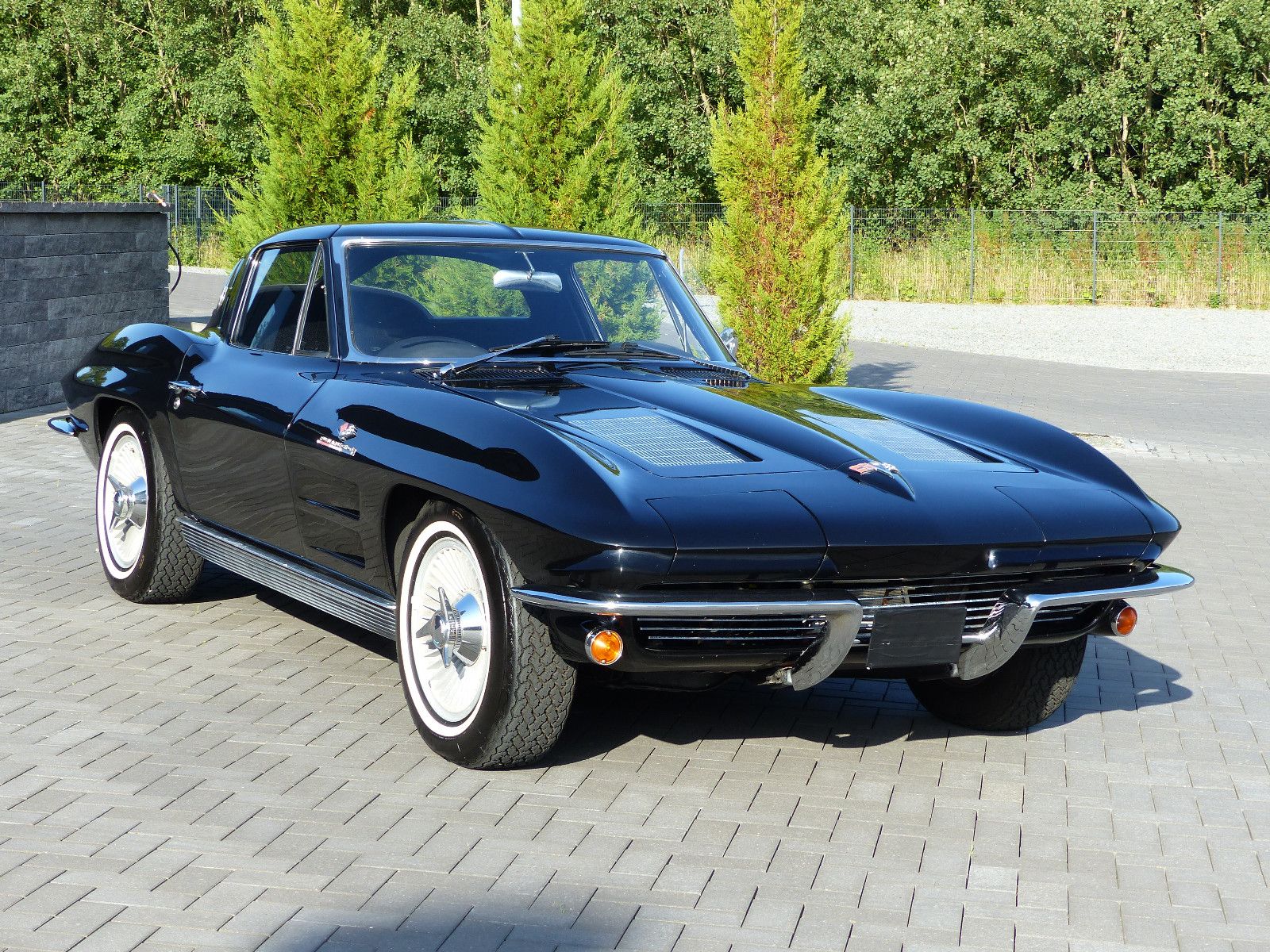 Fahrzeugabbildung Corvette Stingray Splitwindow orig.Fuel Injection