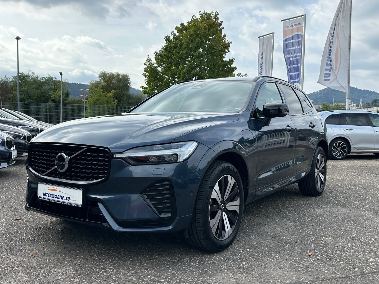 Volvo XC60 T6 AWD R-Design PANO LEDER NAVI LED CAM TOP