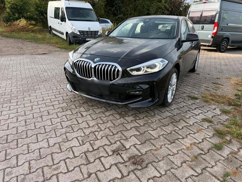 Image of BMW 118