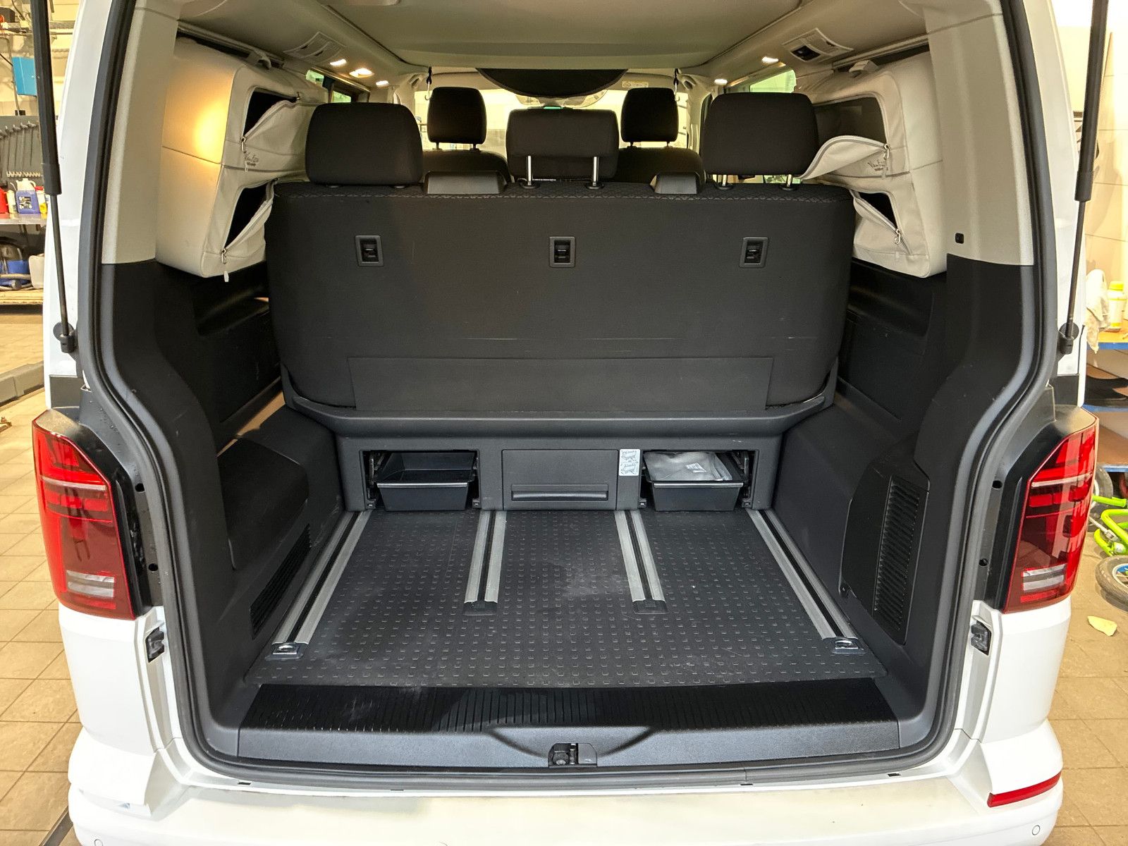 Volkswagen T6 California Beach Edition 4M Digital Cockpit foto 8