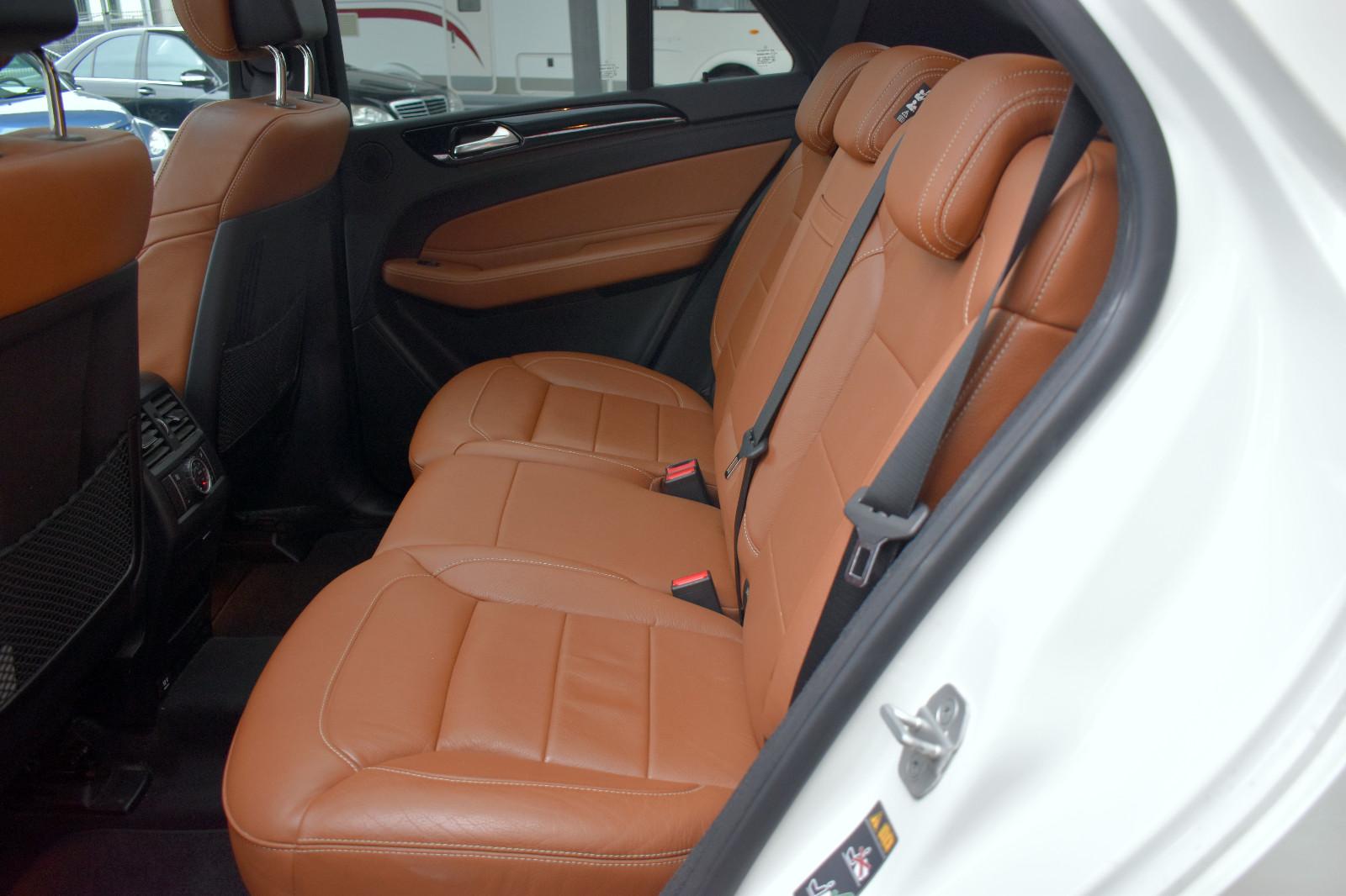 Mercedes-Benz GLE350 d 4Matic*AMG*Pano* Massage*AHK* LED*Voll*