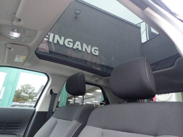 Fahrzeugabbildung Citroën C4 Cactus Shine 1.6 BlueHDi 100 FAP AHK Pano Nav