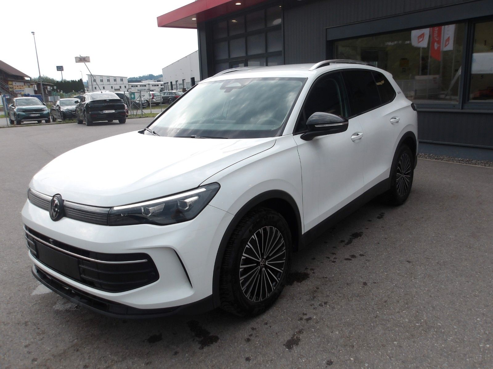 Volkswagen Tiguan 1.5 eTSI Goal "AHV"  EXP € 21990.--