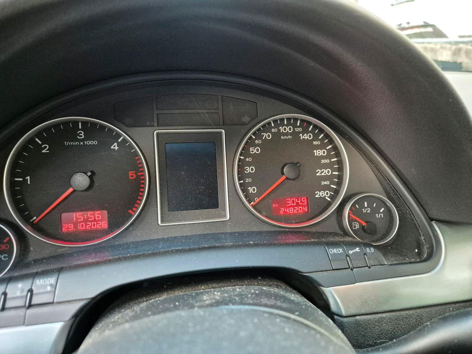 Audi A4 2005 — photo 5
