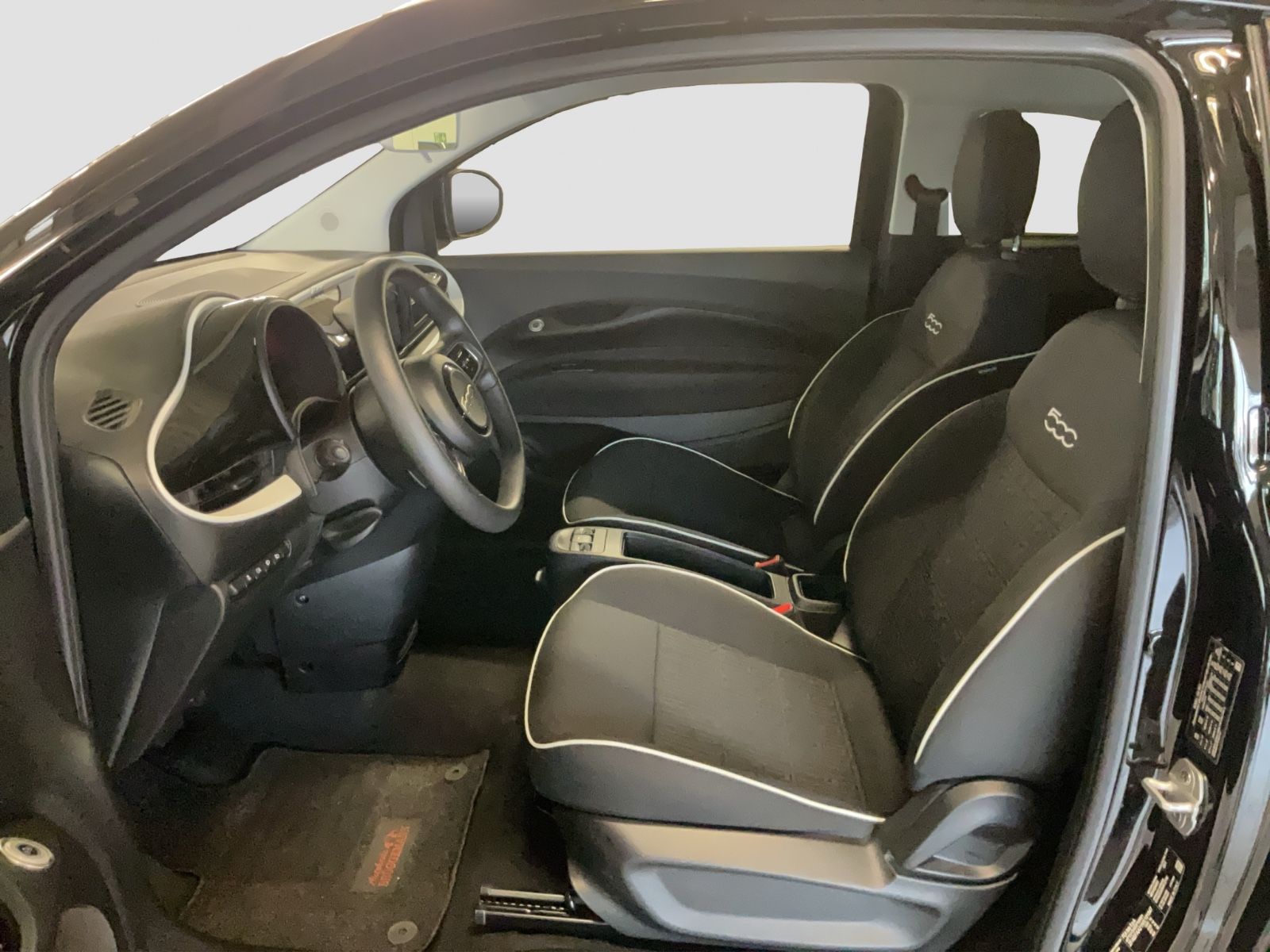 Fahrzeugabbildung Fiat 500e Action 23,8 kWh