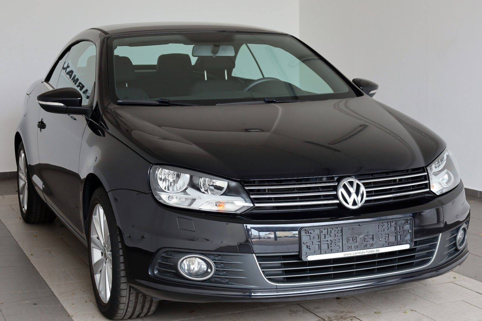 Fahrzeugabbildung Volkswagen Eos, SH, PDC, 2-Zonen-Klimaautom., 8fach bereift