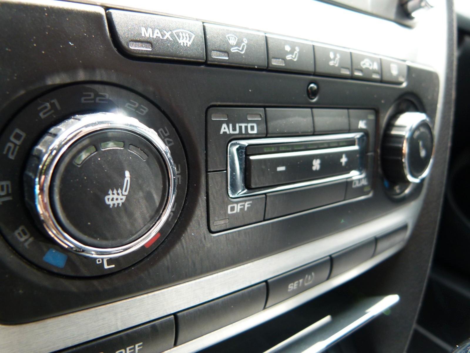 Skoda Octavia 2011 — photo 15