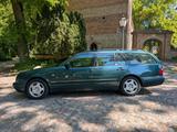 Mercedes-Benz Mercedes W 210 320 TE guter Zustand - : Kombi, W210