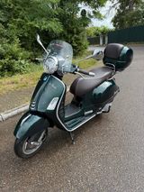 Vespa GTS 125 Touring Topcase und Windschild - VESPA 125 TOURING
