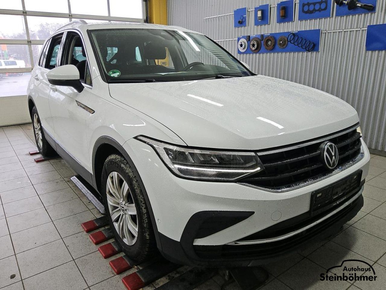 Volkswagen Tiguan - Bild 2