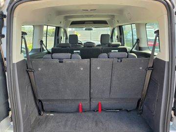 Ford Grand Tourneo - 5