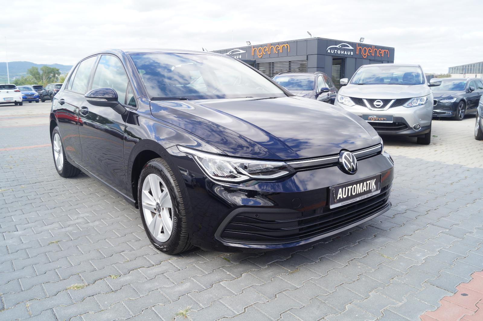 Volkswagen Golf VIII Lim. Life AUTOMATIK PDC SHZ Klimaautom