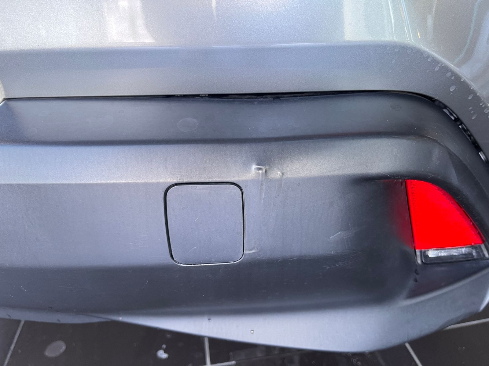 Fahrzeugabbildung Lexus UX 250h Launch Edition LED AHK NAV RFK SHZ ALU