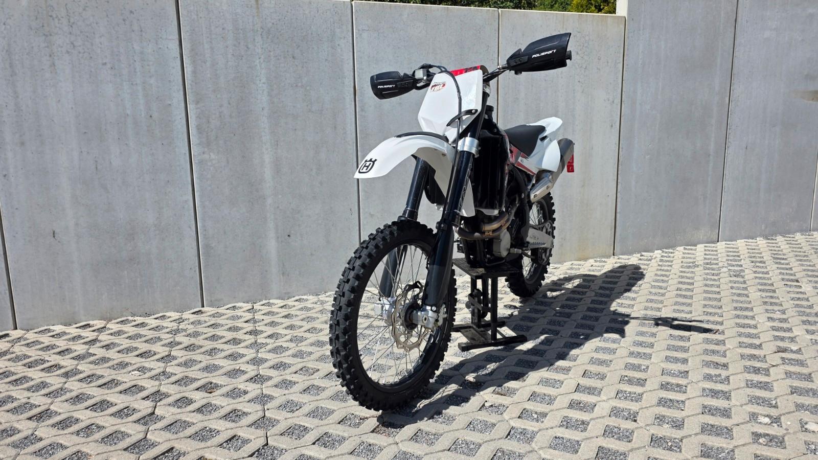 Husqvarna  2013 — interior