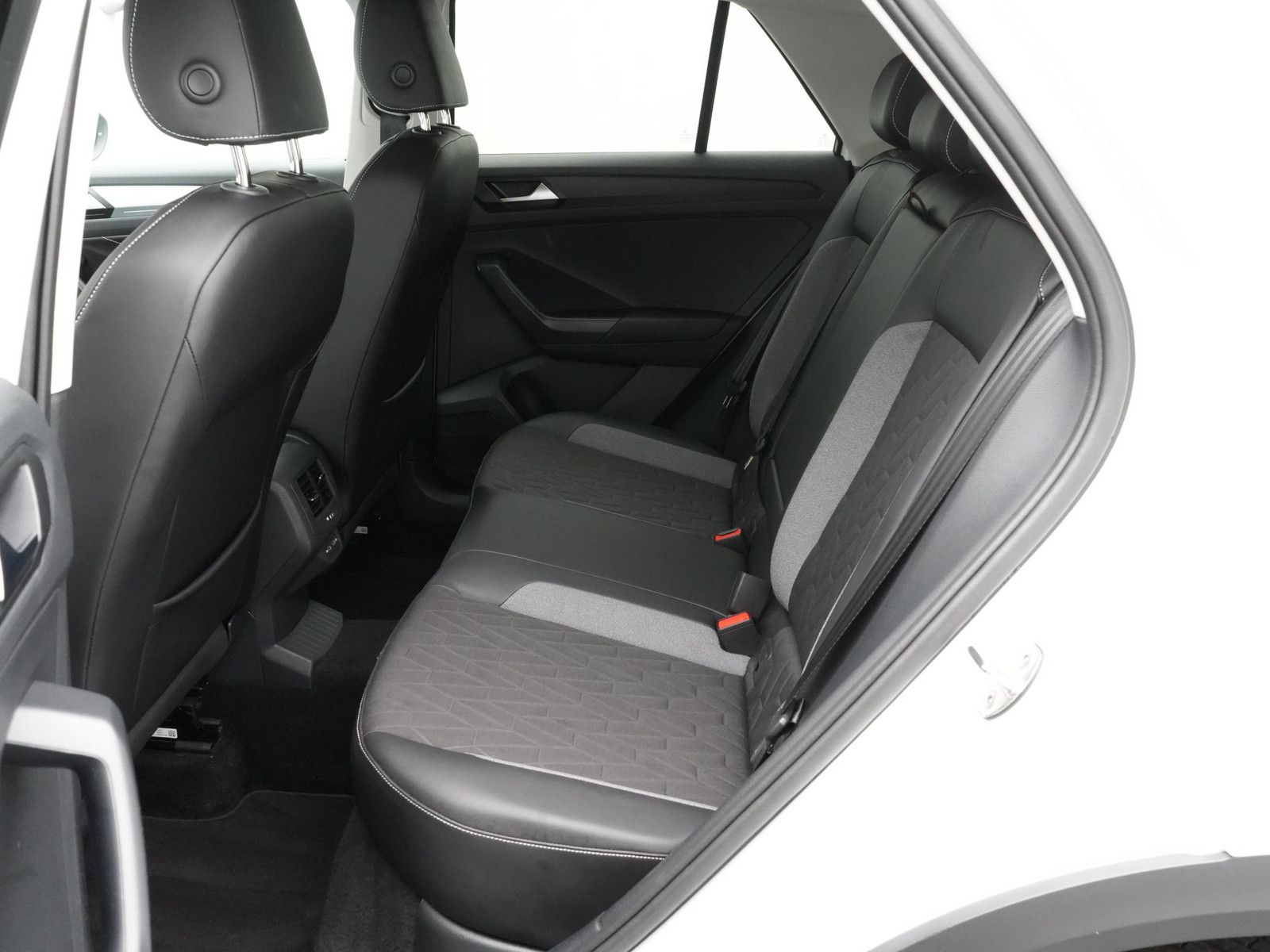Volkswagen T-Roc - Bild 14