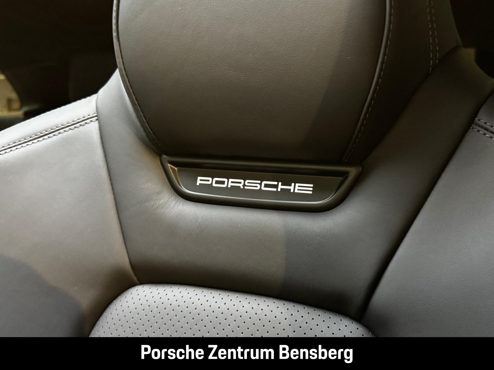 Porsche Macan 4S Electric