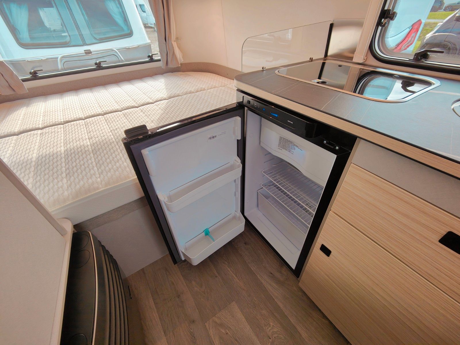 Fahrzeugabbildung HYMER / ERIBA / HYMERCAR Touring 310 Urban - SIE SPAREN 2.854€ !!!