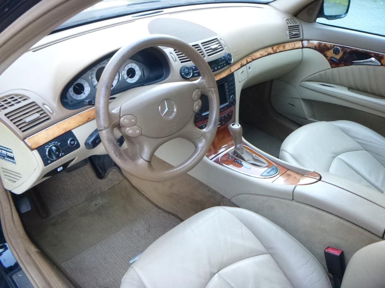 Mercedes-Benz E280 2006 — photo 11