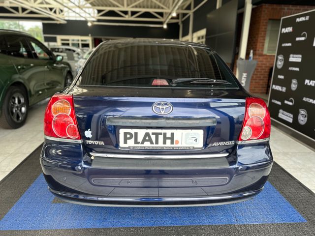 Toyota Avensis  1.8 Executive Liftback *`Xenon*